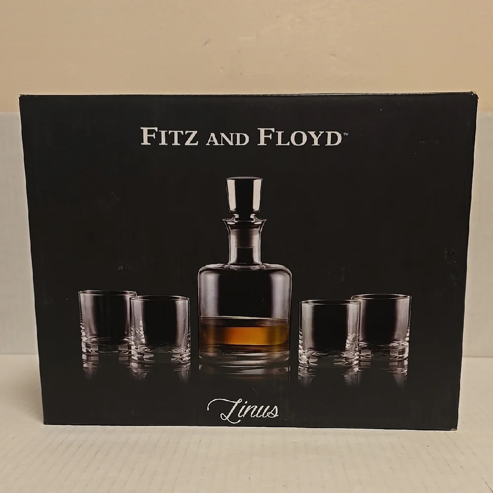 New In Box 5 Piece Fitz And Floyd Decanter Set